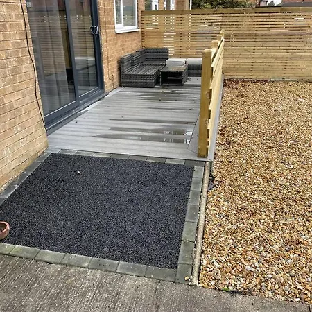 Comfortable Ground Floor, 2 Bedroom Modern Apartment Altrincham Exterior photo
