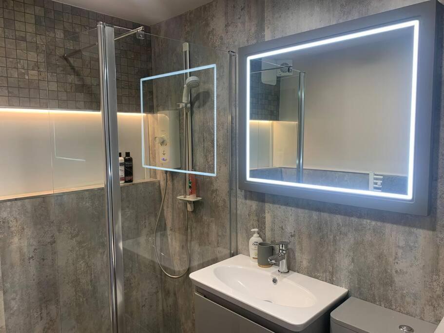 Comfortable Ground Floor, 2 Bedroom Modern Villa